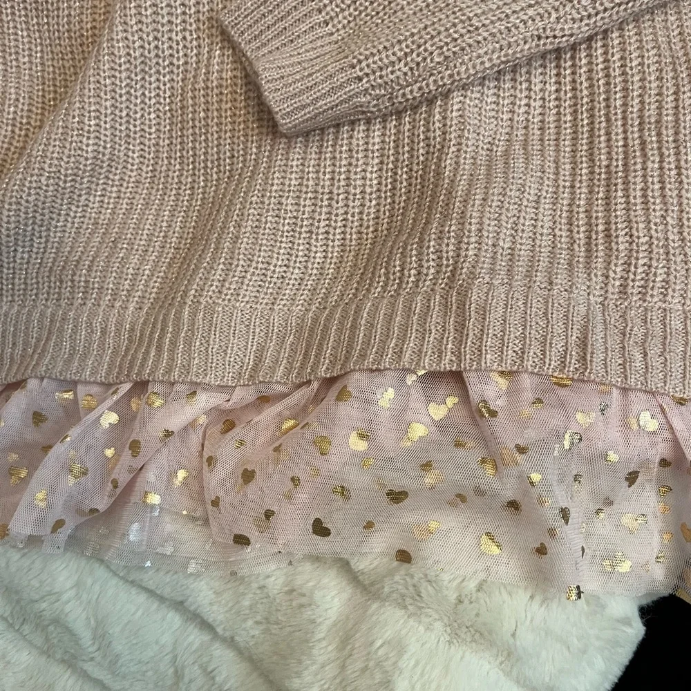 NWT SO Girls XL/16 Pale Pink Gold Heart Ruffle Hem Fall Winter Valentine Sweater